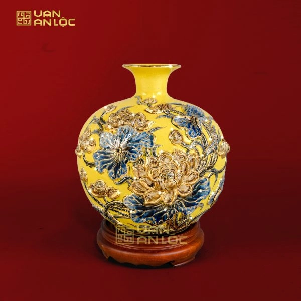 Bình Hút Lộc Liên Hoa Cát Tường Men Vàng Vẽ Vàng Bát Tràng